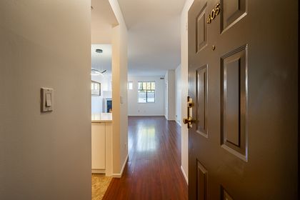 j-1 at 405 - 2525 Quebec Street, Mount Pleasant VE, Vancouver East