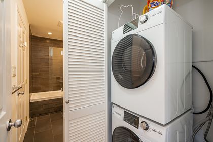 j-2 at 405 - 2525 Quebec Street, Mount Pleasant VE, Vancouver East