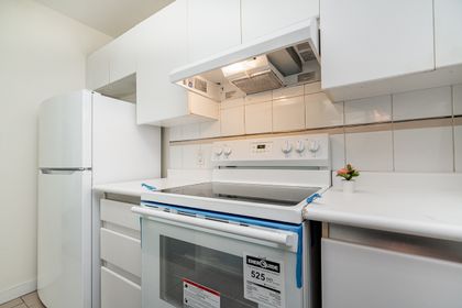 d-4 at 409 - 989 Nelson Street, Downtown VW, Vancouver West