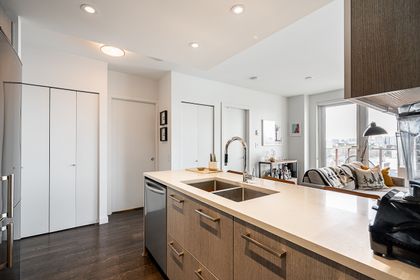 d-1 at 1110 - 933 East Has Street, Downtown VE, Vancouver East