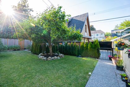 l-4 at 3035 West 38t Avenue, Kerrisdale, Vancouver West