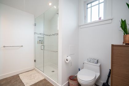 l-4 at 1989 West 37t Avenue, Quilchena, Vancouver West