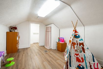 e-7 at 368 W 13th Avenue, Mount Pleasant VW, Vancouver West