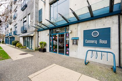 u at 402st - 2001 Wall Street, Hastings East, Vancouver East