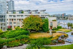 unit-511-1288-marinaside-crescent-vancouver-27 at 511 - 1288 Marinaside Crescent, Yaletown, Vancouver West