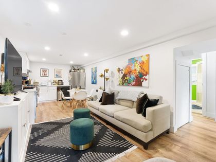 l4 at Lower - 1131 Wellington Drive, Lynn Valley, North Vancouver