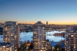 262852724-20 at 2505 - 1201 Marinaside Crescent, Yaletown, Vancouver West