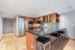 262852724-8 at 2505 - 1201 Marinaside Crescent, Yaletown, Vancouver West