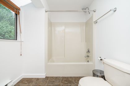 261-osborne-road-east-north-vancouver-32 at 261 E Osborne, Upper Lonsdale, North Vancouver