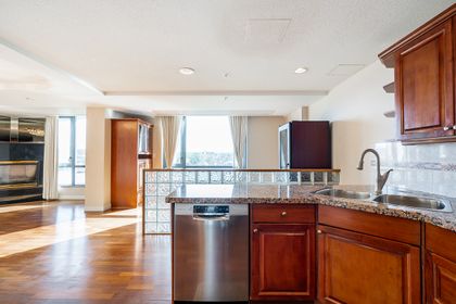 20240422-seva-roberts-unit-702-1233-beach-avenue-vancouver-12 at 702 - 1233 Beach Avenue, West End VW, Vancouver West