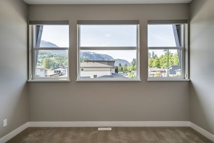 39279-mockingbrid-crescent-squamish-28 at 39279 Mockingbird Crescent, Brennan Center, Squamish