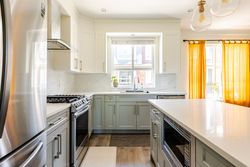 counter at 14 - 430 Duncan Street, Queensborough, New Westminster