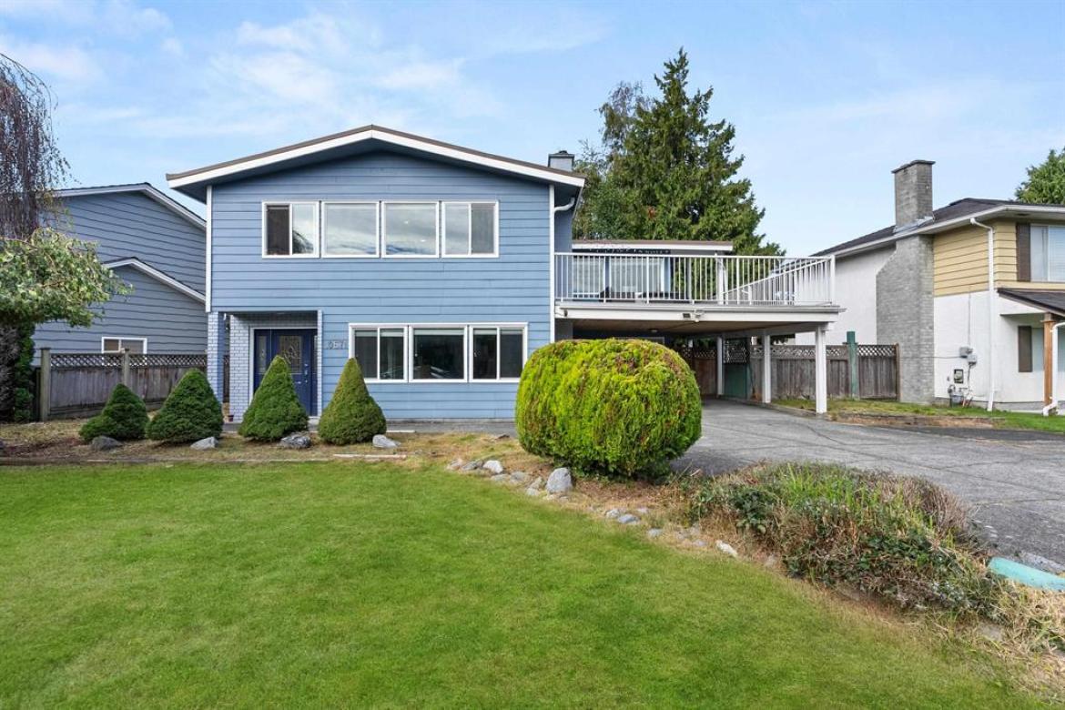 Upper - 10671 Rosecroft Crescent, South Arm, Richmond 