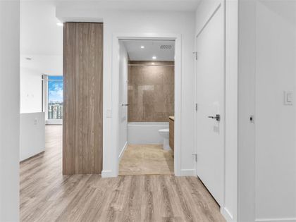 bathroom2 at 2203 - 680 Quayside, Quay, New Westminster