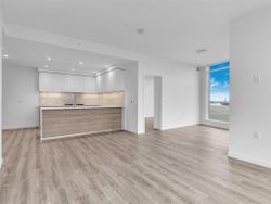 dining at 2203 - 680 Quayside, Quay, New Westminster