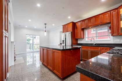 2915-west-5th-avenue-vancouver-11 at 2915 W 5th Avenue, Kitsilano, Vancouver West