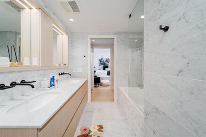 19 at 405 - 1365 W Davie Street, West End VW, Vancouver West
