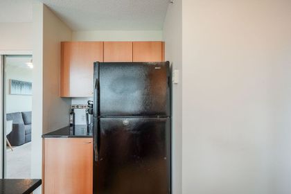 11 at 710 - 1331 Alberni Street, Coal Harbour, Vancouver West