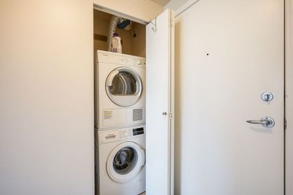 21 at 710 - 1331 Alberni Street, Coal Harbour, Vancouver West