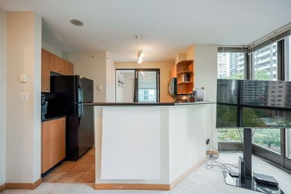 4 at 710 - 1331 Alberni Street, Coal Harbour, Vancouver West