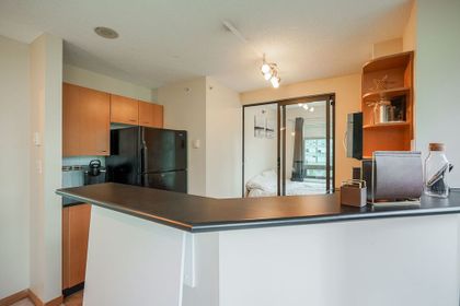 6 at 710 - 1331 Alberni Street, Coal Harbour, Vancouver West