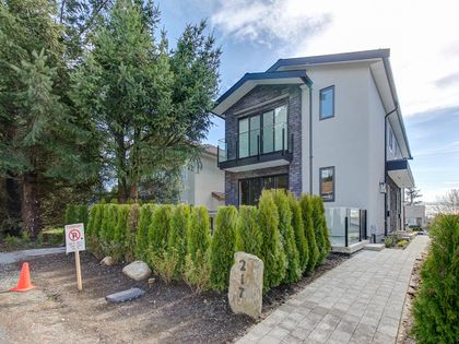 copy-of-217-21st-st-e-unit-2-north-vancouver-00 at 217 e 21 Street, Upper Lonsdale, North Vancouver