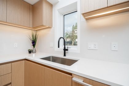 6809-oak-street-vancouver-12 at 6809 Oak Street, Oakridge VW, Vancouver West