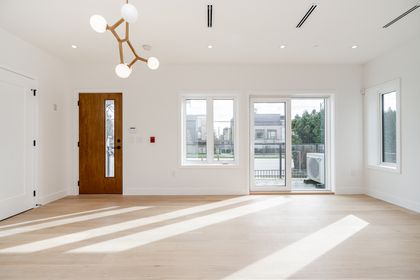 6815-oak-street-vancouver-18 at 6815 Oak Street, Oakridge VW, Vancouver West