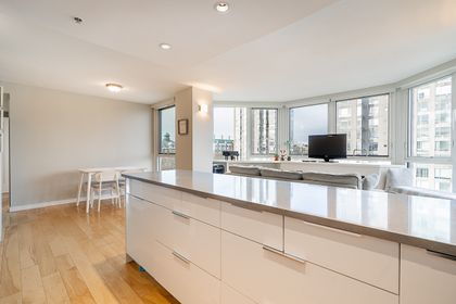 unit-911-500-w-10th-avenue-vancouver-8 at 911 - 500 W 10 Avenue, Fairview VW, Vancouver West