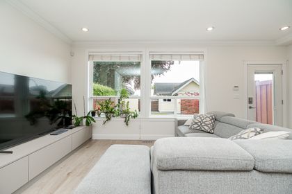 359-13th-street-east-north-vancouver-15 at 359 E 13th, Central Lonsdale, North Vancouver