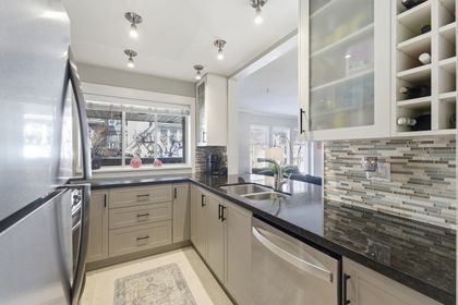 014_w206-639-w-14th-ave-mls at 206 - 639 West 14th, Fairview VW, Vancouver West