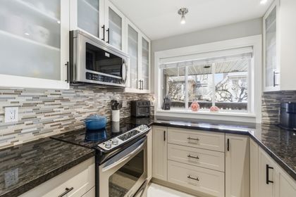 015_w206-639-w-14th-ave-mls at 206 - 639 West 14th, Fairview VW, Vancouver West