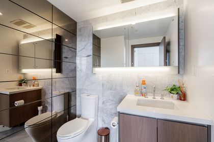 unit-2017-68-smithe-street-vancouver-21 at 2017 - 68 Smithe, Downtown VW, Vancouver West