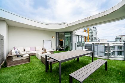 unit-2017-68-smithe-street-vancouver-27 at 2017 - 68 Smithe, Downtown VW, Vancouver West