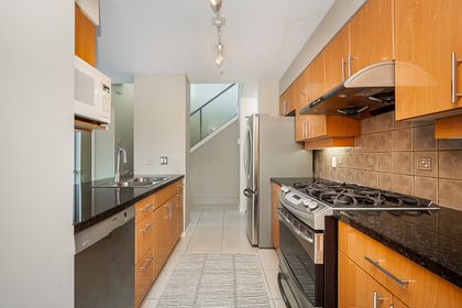 unit-g3n-1077-marinaside-crescent-vancouver-18 at G3N - 1007 Marinaside Cresent, Yaletown, Vancouver West
