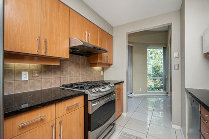 unit-g3n-1077-marinaside-crescent-vancouver-20 at G3N - 1007 Marinaside Cresent, Yaletown, Vancouver West