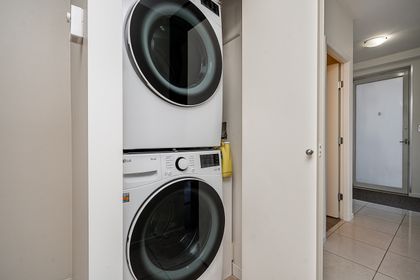 unit-g3n-1077-marinaside-crescent-vancouver-24 at G3N - 1007 Marinaside Cresent, Yaletown, Vancouver West