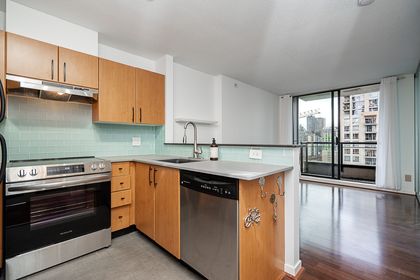 unit-1703-1295-richards-street-vancouver-6 at 1703 - 1295 Richards, Yaletown, Vancouver West