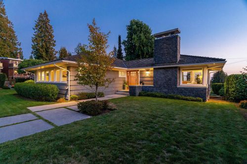 125-kensington-crescent-upper-lonsdale-north-vancouver-03 at 125 Kensington Crescent, Upper Lonsdale, North Vancouver 125-kensington-crescent-upper-lonsdale-north-vancouver-03 at 125 Kensington Crescent, Upper Lonsdale, North Vancouver