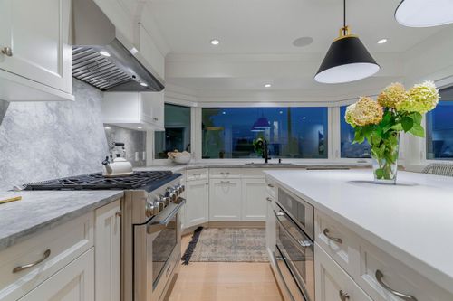 125-kensington-crescent-upper-lonsdale-north-vancouver-05 at 125 Kensington Crescent, Upper Lonsdale, North Vancouver 125-kensington-crescent-upper-lonsdale-north-vancouver-05 at 125 Kensington Crescent, Upper Lonsdale, North Vancouver