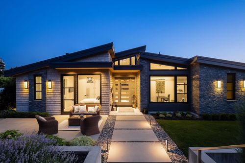 207-carisbrooke-crescent-upper-lonsdale-north-vancouver-01 at 207 Carisbrooke Crescent, Upper Lonsdale, North Vancouver