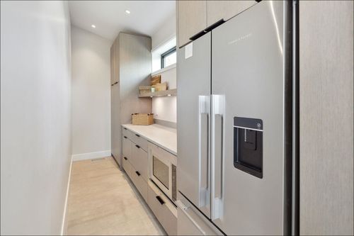 207-carisbrooke-crescent-upper-lonsdale-north-vancouver-10 at 207 Carisbrooke Crescent, Upper Lonsdale, North Vancouver