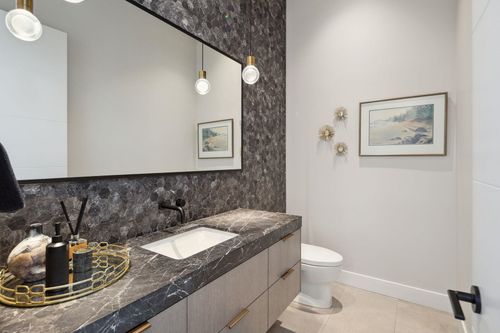 207-carisbrooke-crescent-upper-lonsdale-north-vancouver-20 at 207 Carisbrooke Crescent, Upper Lonsdale, North Vancouver