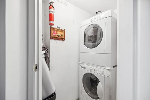 120-w-2nd-street-lower-lonsdale-north-vancouver-19 at 2401 - 120 W 2nd Street, Lower Lonsdale, North Vancouver