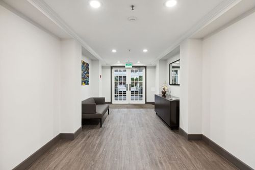 3377-capilano-crescent-capilano-nv-north-vancouver-05 at 101 - 3377 Capilano Crescent, Capilano NV, North Vancouver