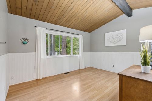 1433-mcnair-drive-lynn-valley-north-vancouver-33 at 1433 Mcnair Drive, Lynn Valley, North Vancouver