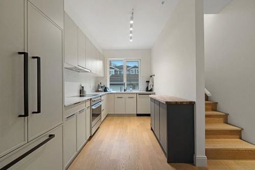 632-e-3rd-street-lower-lonsdale-north-vancouver-06 at 27 - 632 E 3rd Street, Lower Lonsdale, North Vancouver