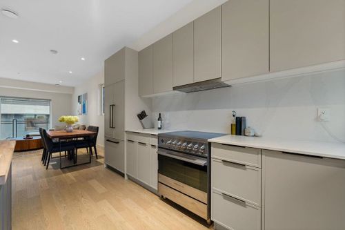 632-e-3rd-street-lower-lonsdale-north-vancouver-07 at 27 - 632 E 3rd Street, Lower Lonsdale, North Vancouver