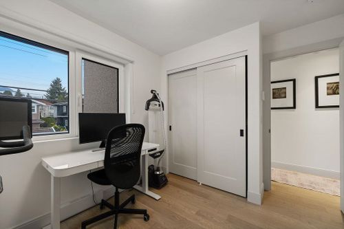 632-e-3rd-street-lower-lonsdale-north-vancouver-25 at 27 - 632 E 3rd Street, Lower Lonsdale, North Vancouver