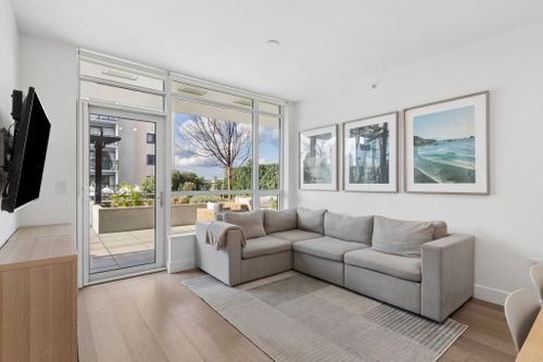 177-w-3rd-street-lower-lonsdale-north-vancouver-04 at 208 - 177 W 3rd Street, Lower Lonsdale, North Vancouver